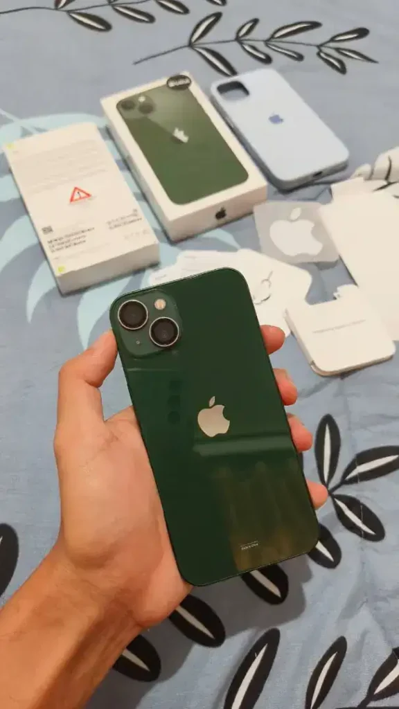 iPhone 13
