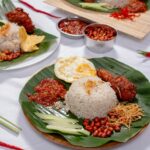 Nasi Campur: Hidangan Nusantara dengan Aneka Lauk yang Menggugah Selera