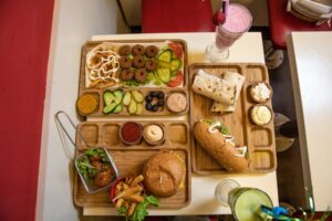 Nampan food tray